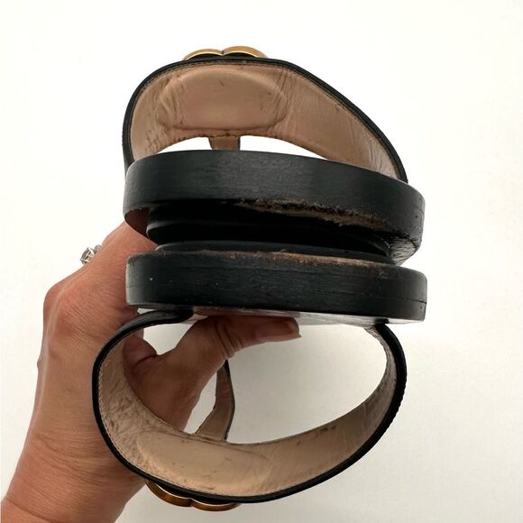 Gucci Black Leather Sandals with Gold Accent - Picture 12 of 12